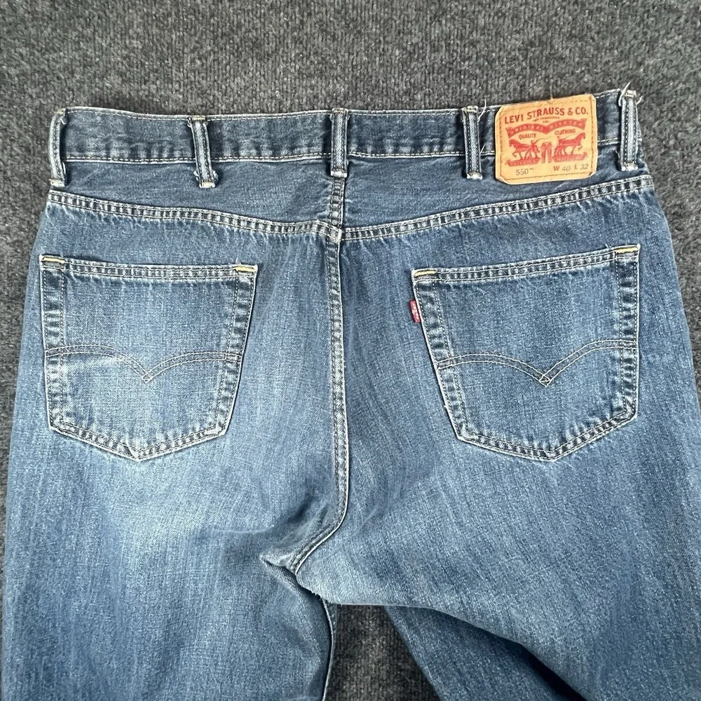Levi's 550 Relaxed Fit Jeans Men's 40x32 (38x30‎ Fit) Blue Denim Medium Wash